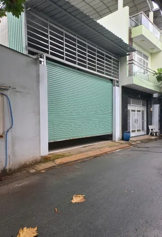 BÁN NHÀ XƯỞNG SÁT HƯƠN.G LỘ 2 - COOPMAR.T - ( 7.5X17M )
