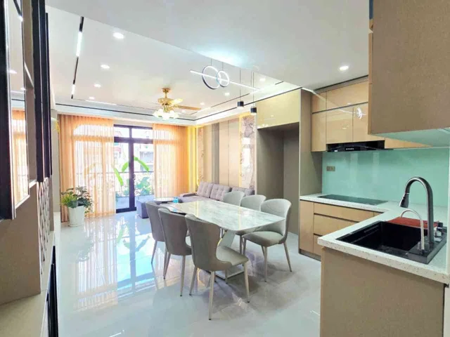 💎 QUÁ HIẾM CHO PHÂN KHÚC THANG MÁY LONG BIÊN: CHỦ HẠ CHÀO CHỐT GẤP 12 TỶ 🚗