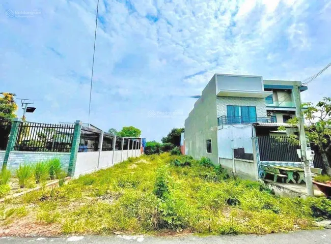 Hàng hiếm, bán nhanh lô đất tại thị ủy Trảng Bàng, 635m2, SHR, 790tr