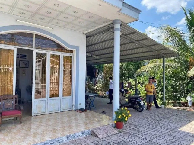 Bán nhanh lô Đất vườn 1200m2 nhựa to dân đông trên đất có nhiều loại cây ăn trái