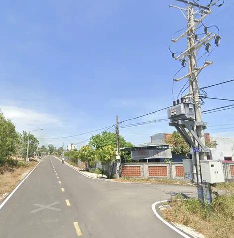 CHỦ NGỘP BÁN GẤP LÔ ĐẤT - NGANG 8M - SHR - CÁCH BIỂN 1KM - CHỈ VỚI 1 TỶ 350 - GIÁ RẺ NHẤT