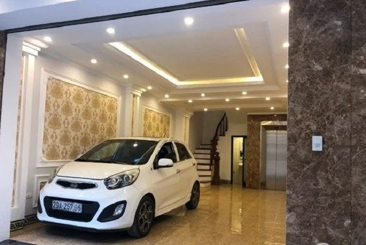 Khương Đình, Thanh Xuân, Lô góc, ngõ thông kinh doanh, 6 tầng thang máy, ô tô vào nhà, 67m2, 18.9 tỷ