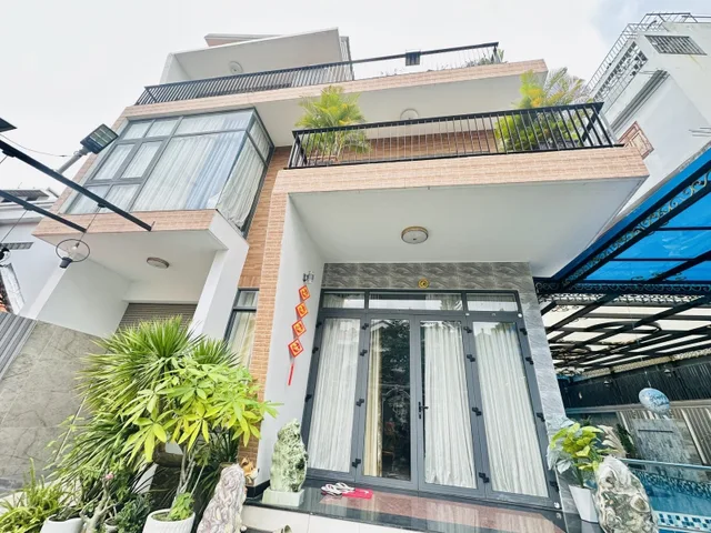 BÁN NHÀ ĐƯỜNG XUÂN THUỶ, THẢO ĐIỀN - 340m2 - GIÁ 105 TỶ TL