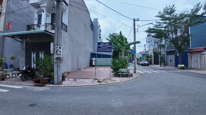 Bán đất 86m² full thổ cư ngang 6,66m giá 2tỷ792 tại Phường Tân Đông Hiệp