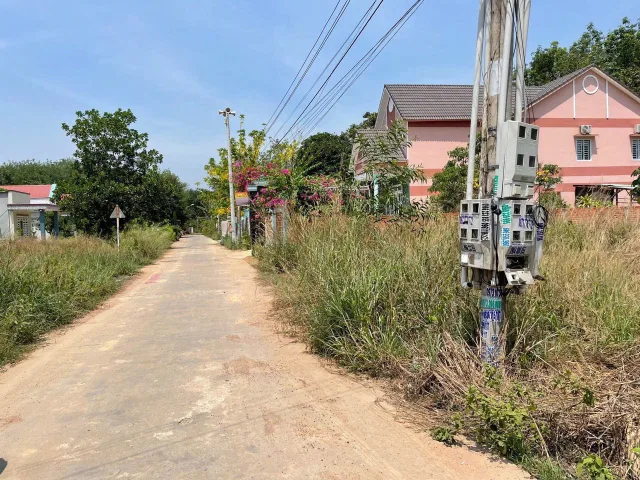 Chủ cần bán gấp lô đất đẹp TT .Lai Uyên Bàu Bàng củ.Giá Đầu Tư