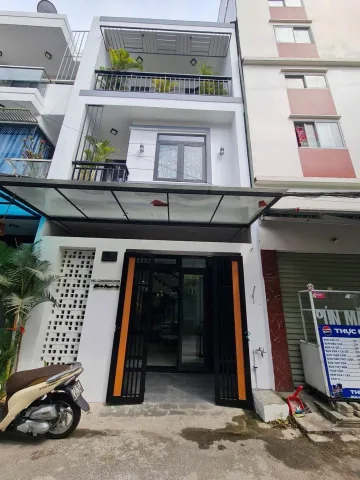 NHÀ 3 TẦNG ĐẸP KIỆT 2 Ô TÔ NÉ THÔNG BIỂN - GẦN CHỢ HẢI SẢN -NHỈNH 6Đ