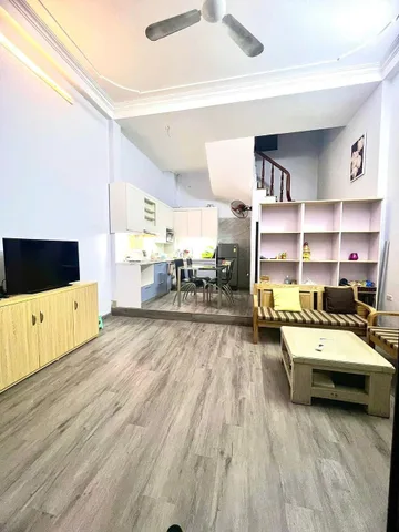 Cho Thuê Nhà Ngõ 379 Đội Cấn 30M² 4 Tầng 3 Ngủ, Full Nội Thất - 20M Ra Ô Tô - Giá Thuê 12tr