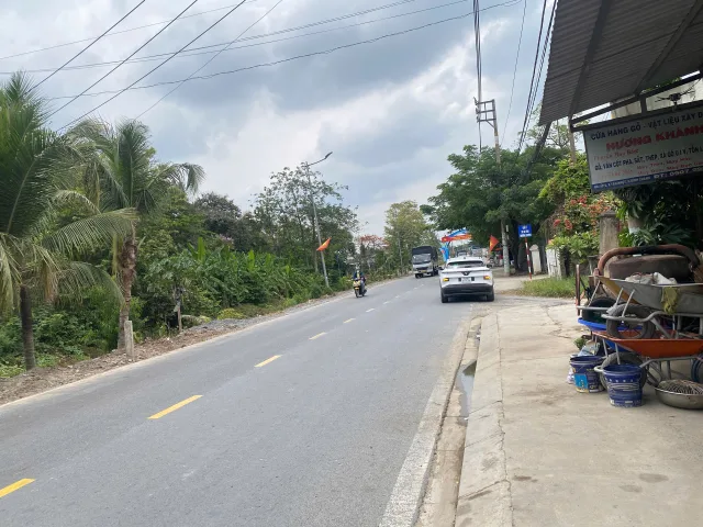 Bán đất 371m² có sẵn 249m² thổ cư ngang 13,5m giá 14 tỷ tại Xã Tân Nhựt