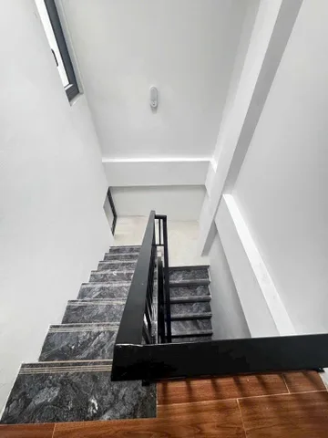 Hoài Đức- Văn Minh - 50m2- 7 tầng thang máy- gara oto chỉ 7x tỷ
