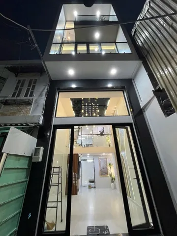[QUẬN 11] LẠC LONG QUÂN - XE HƠI ĐẬU SÁT NHÀ - NHÀ ĐẸP 5 TẦNG THANG MÁY XỊN XÒ -