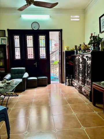 Bán Nhà Điện Biên Phủ. Ba Đình. Lô Góc. Ô Tô. DT 54m2. MT 4.7m. 5 Tầng. Giá 27 Tỷ.