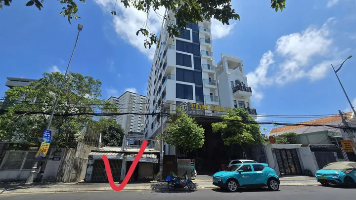 Bán đất tặng nhà Mt Bình Giã .P8 
Có 230m thổ cư. 8 x49