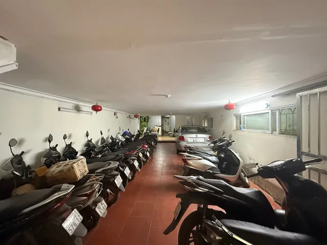 Nhà Nguyễn Xiển. Thanh Xuân. 9 Tầng. Lô Góc. Ô Tô. Vỉa Hè. DT 97m2. MT 5.3m. Giá 51.5 Tỷ.
