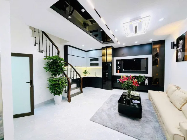 Cho thuê nhà trong ngõ Nguyễn Trãi-Thanh Xuân-50Mx4,5tầng-3 ngủ,4 wc-full đồ 14tr/1tháng