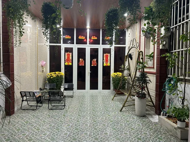 BÁN GẤP...!!!! nhà ở 6-8 người , hoặc làm dãy nhà trọ sinh viên thuê