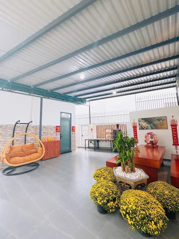 🔴 Ở Đây Có Căn Nhà Đẹp - CẤP 4 - PHÚ NÔNG - TÂY NHA TRANG 
Diện tích: 87,5m2 (Full thổ cư) - ngang 11m
- Hướng Đông - đường oto 4m
- Để lại nội thất đầy đủ
- Giấy phép xây dựng đầy đủ
💰Gi.á: 3 tỷ 850 tr
______
Alo Nguyên : O79.365.6898