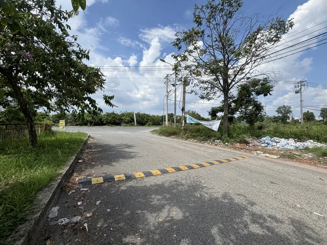 bán đất ngộp mặt tiền đường số 5 khu tái định cư vĩnh lộc B