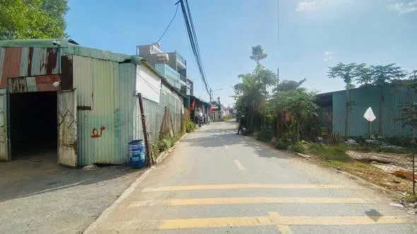 Chủ Nợ Bank Phát Mãi 250m2 đường nhựa khu dân đông xung quanh đang kinh doanh buôn bán