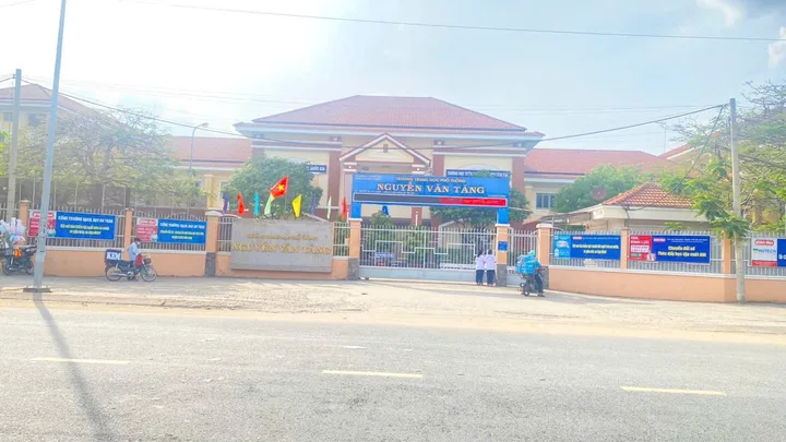 Bán Đất Phước Thiện Long Bình Ngang 7m Hiếm Có Gần Vinhomes Grand Park Quận 9 đối diện mầm non Long Bình