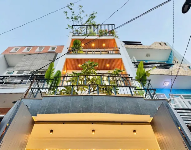 Không có căn thứ 2 nhà Dương Bá Trạc, P1, Quận 8. Nhà 51m2, xây 1 trệt 3 lầu, hẻm xe hơi 6m