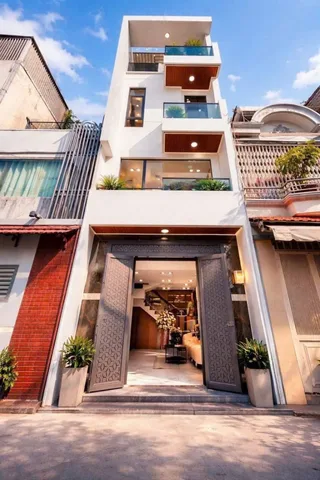 Chính chủ bán nhà 35m² đường Lãng Binh Thắng, P12, Q11. Xây 4 tầng, sổ sẵn, giá chỉ 2 tỷ 480