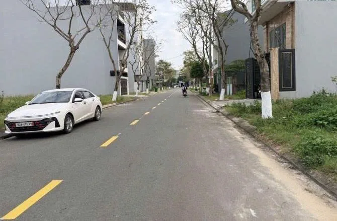 BÁN LÔ ĐẤT ĐẸP MT đường 7m5 ĐA MẶN ĐÔNG 2, ĐỐI DIỆN BV 600 GIƯỜNG , NGŨ HÀNH SƠN, chỉ 8 tỷ 2 tl