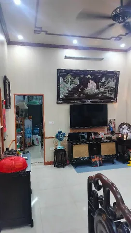 Trung phụng , 46m x 2 tầng x Mt 4 m, lô góc ngõ thoáng sáng, ăn sinh đỉnh cao
