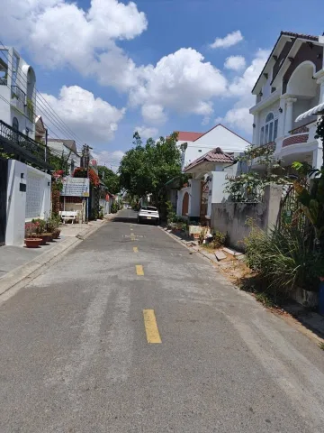 Mặt tiền Mai Thúc loan - Trung tâm Phan thiết - Bình Thuận.