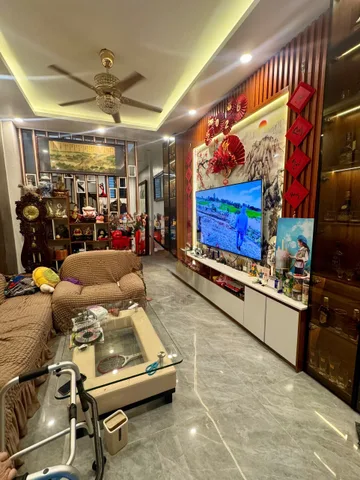 THÁI THỊNH – NHÀ DÂN XÂY – 2 THOÁNG TRƯỚC SAU – 6 PHÒNG NGỦ – Ở NGAY ✨