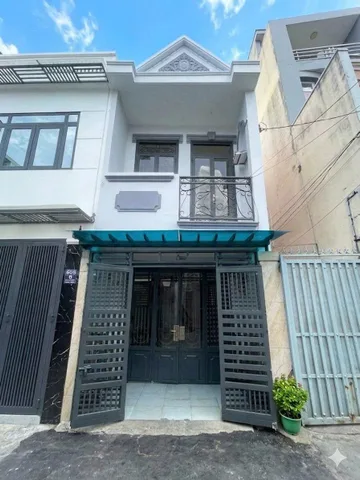 Nhà Q8 bán gấp trả nợ ngân hàng