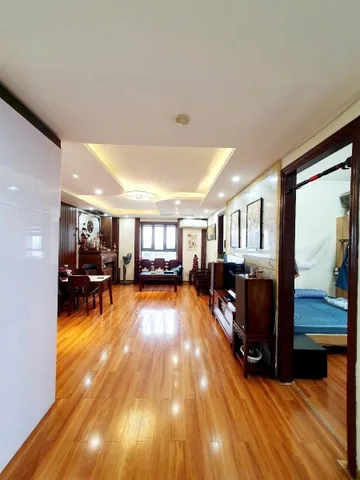 🏡 BÁN CĂN HỘ LÔ GÓC 77M² CT1A THÀNH PHỐ GIAO LƯU – 2PN 2VS – FULL NỘI THẤT ĐẸP – VIEW HỒ ĐIỀU HOÀ – GIÁ CHỈ 5.95 TỶ
📍 Toà CT1A Sảnh 2 – 234 Phạm Văn Đồng – Bắc Từ Liêm