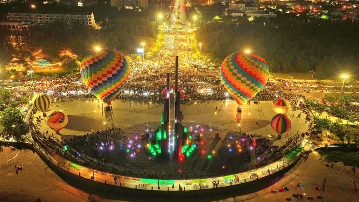 HIỆN ĐANG VẬN HÀNH NGUỒN KHÁCH TRUNG BÌNH 75%/NĂM, TRƯỚC TRÉT HẾN HẾT MÙA HÈ, SÁT BIỂN NÊN THUẬN LỢI KINH DOANH
