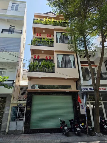 NHÀ ĐẸP MẶT TIỀN BÀ TRIỆU TTTP NGANG 5,8M