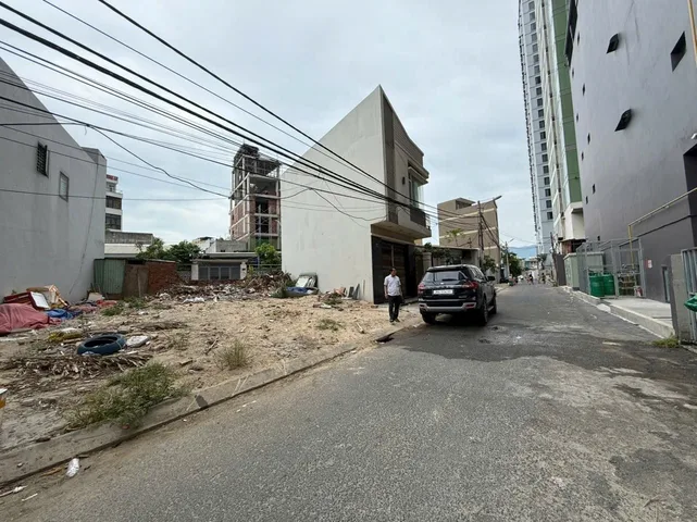 Chính chủ gửi bán lô đất mặt tiền đường 5m5 Lê Bôi , Phường Sơn Trà , Đà Nẵng ( VỊ TRÍ GẦN SÁT BIỂN )
