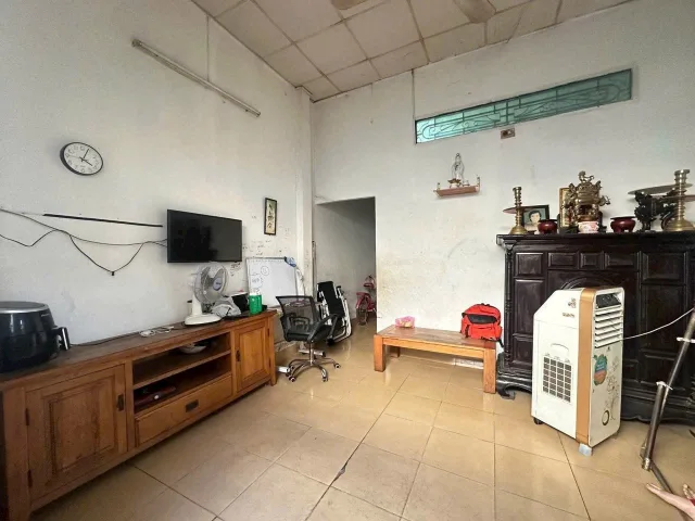 Nhà 3tỷ5 sổ riêng không quy hoạch phường Linh Đông- Hẻm đường Tô Ngọc Vân