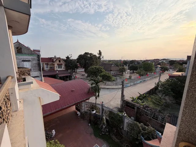 Bán biệt phủ 3 tầng 324m² full thổ cư ngang 16m giá 3.8 tỷ tại Xã Hợp Thịnh Hiệp Hoà Bắc Giang