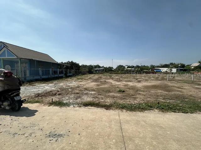 GIÁ ĐẤT ĐẠT ĐỈNH THẤP NHẤT