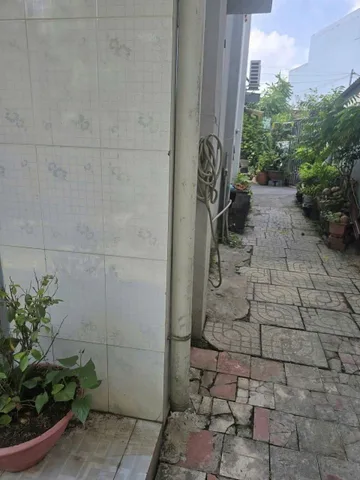 Nhà chánh nghĩa/bùi quốc khánh, 
đường xe ba gác thông