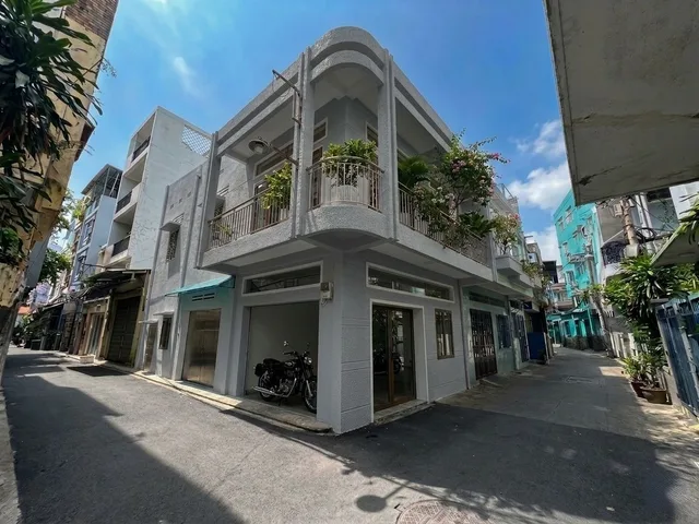 LÝ THƯỜNG KIỆT - HẺM THÔNG - XE HƠI QUAY ĐẦU - KHÔNG L.G Q.H - 6x10 - 2TẦNG (368)

9đ hơn - liên hệ ngay LIN nhé (0902106911).