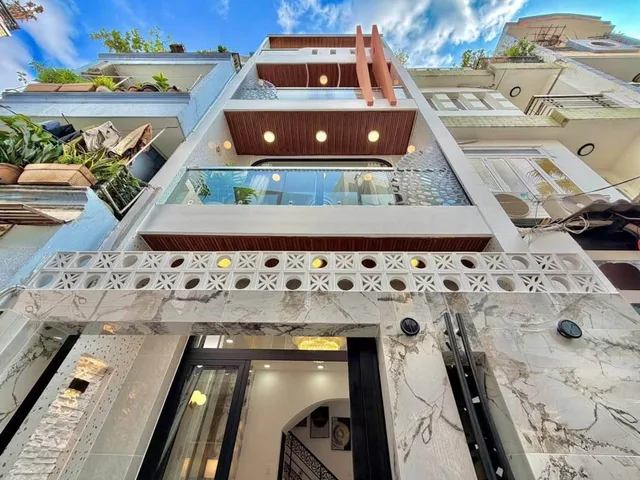 Chủ đi định cư bán gấp, hẻm 51 Cao Thắng P3, Q3, 86.4m2, Giá 4 tỷ 650tr thuê 23tr/th, sổ hồng riêng