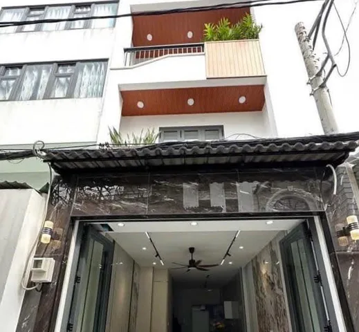 Bán nhà riêng tại Hòa Hưng, 2,15 tỷ/ 39 m2, 4PN, 4WC, 3 tầng, TP.HCM