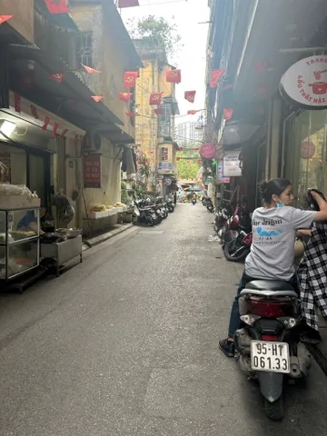 Bán Nhà Phố Thái Thịnh, 45m OTO Tránh, Khách Mua Kinh Doanh, Sát Chợ, Giá 15,6 Tỷ