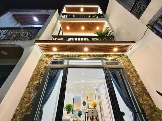 Chính chủ ký gửi nhà đường Lê Hồng Phong, Phường 2, Quận 5, 40,7m2, 3tỷ450tr