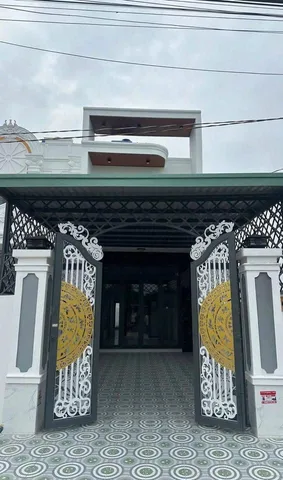 Vợ chồng ly dị bán gấp nhà Hưng Long chia tài sản
