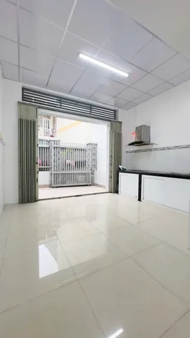 Cho thuê nhà 1 trệt 1 lửng 1 lầu mặt tiền đường tại trung tâm TP Bến Tre giá 15 triệu