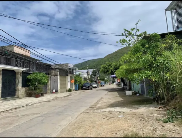 🔴 Chính Chủ ..!
👉 Gửi Bán Đất Mặt Đường LƯ GIANG - Phường Nam Nha Trang - Cạnh Bên Làng Đại Học Nha Trang Bắc Hòn Ông & D/A  #CHAMORACITY của #SunNhaTrang