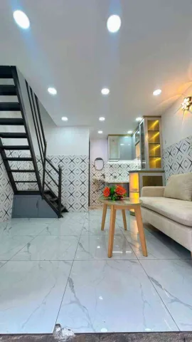 NHÀ 3 TẦNG ĐẸP GẦN VÒNG XOAY PHÚ LÂM – VÀO Ở NGAY – CHỈ 2.85 TỶ.