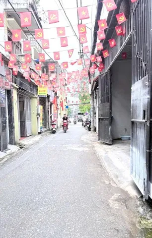 CHÍNH CHỦ GỬI BÁN NHÀ HOA LÂM, VIỆT HƯNG 75M² -12 TỶ NỞ HẬU, 30M RA NGÕ Ô TÔ TRÁNH