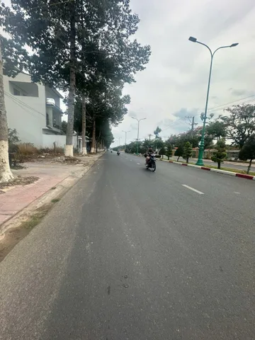 📢 CHÍNH CHỦ CẦN BÁN LÔ ĐẤT VỊ TRÍ ĐẸP TẠI MẶT TIỀN ĐƯỜNG NGUYỄN CHÍ THANH (ĐỐI DIỆN TRƯỜNG THPT TÂY NINH)