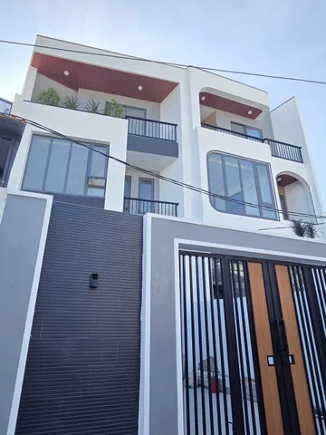 Bán nhà mới 3 tầng hẻm đường Cầu Dứa Phú Nông gần VĐT phường Tây Nha Trang giá 4 Tỷ 390tr